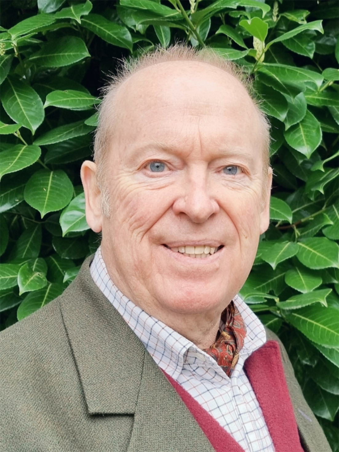 AddCaption: Andrew Long - Warden